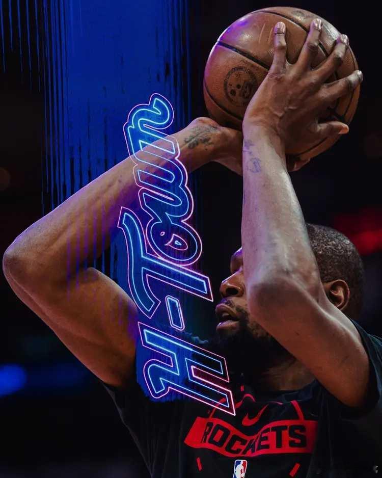 北京时间1月19日，NBA常规赛继续进行，休斯敦火箭队（25胜15负）拿到连胜。