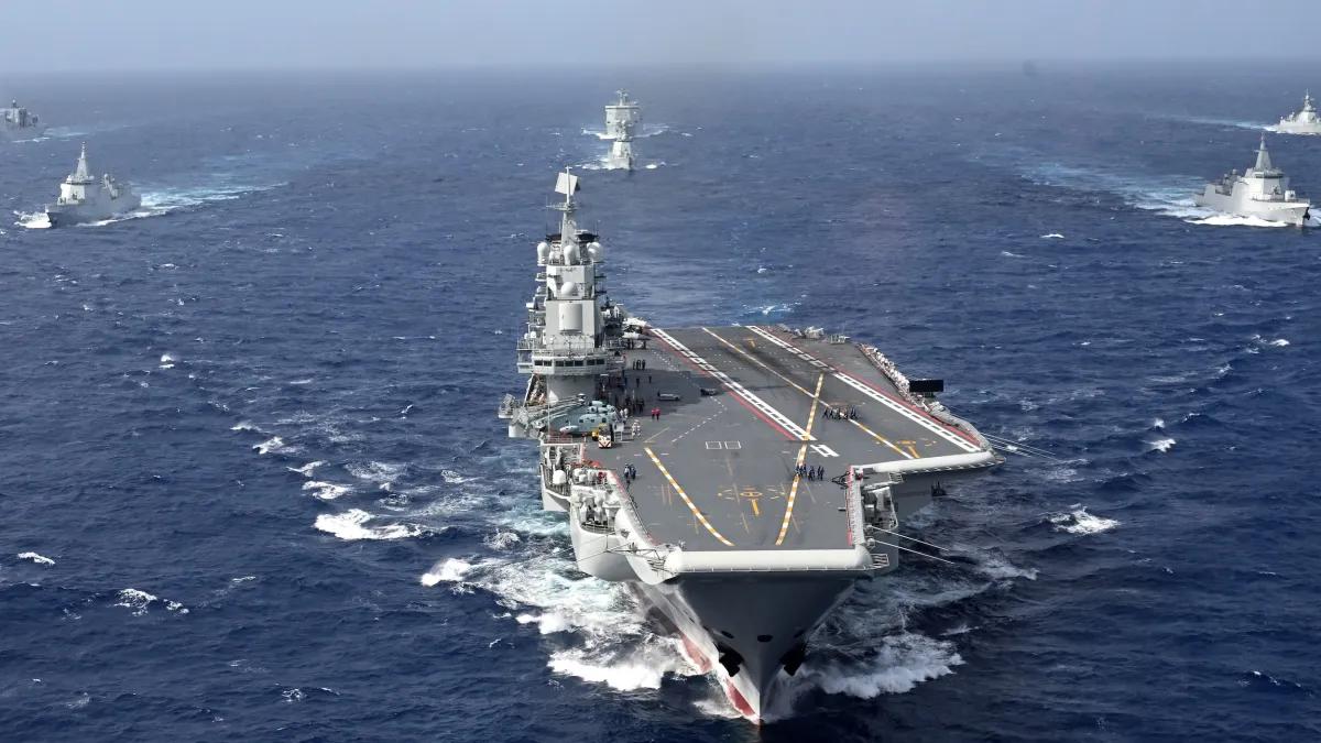 美国是在赌，中国也在赌，美国赌中国不敢武力统一台湾，不敢打日本，而中国则在赌美国