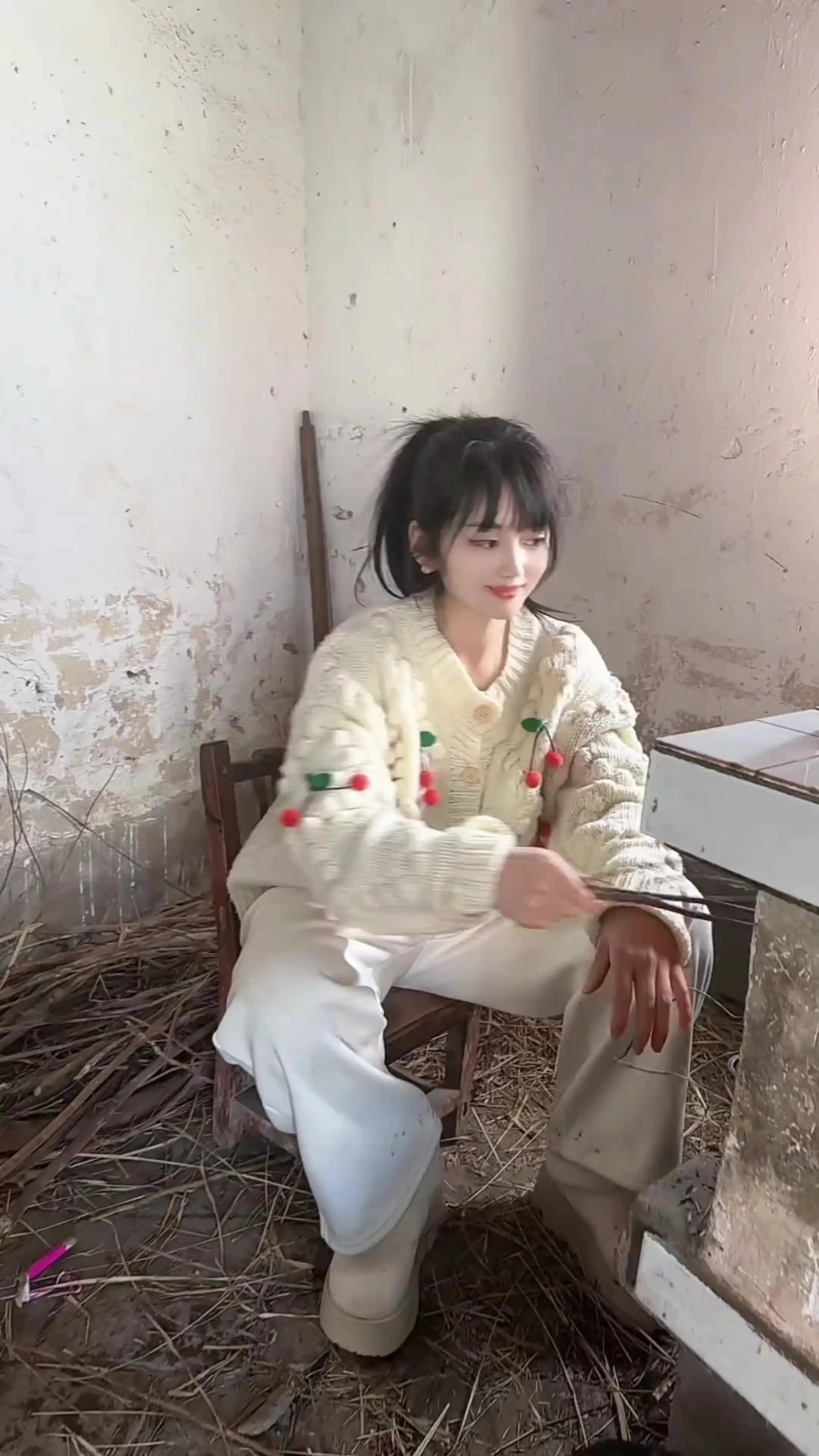 要不我们直接结婚吧 反正谈也谈不明白 结了婚可以慢慢培养感情 恋爱我或...