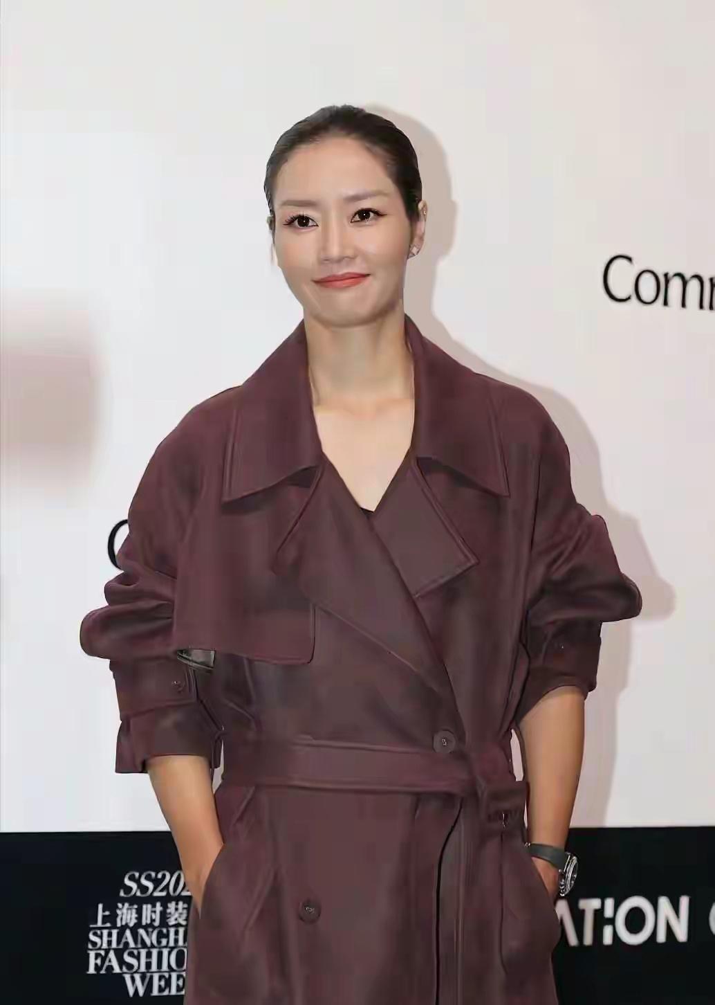 44岁的李娜，活成了中国女运动员最爽的退休样本。

退役多年，她是坐拥亿万身家的