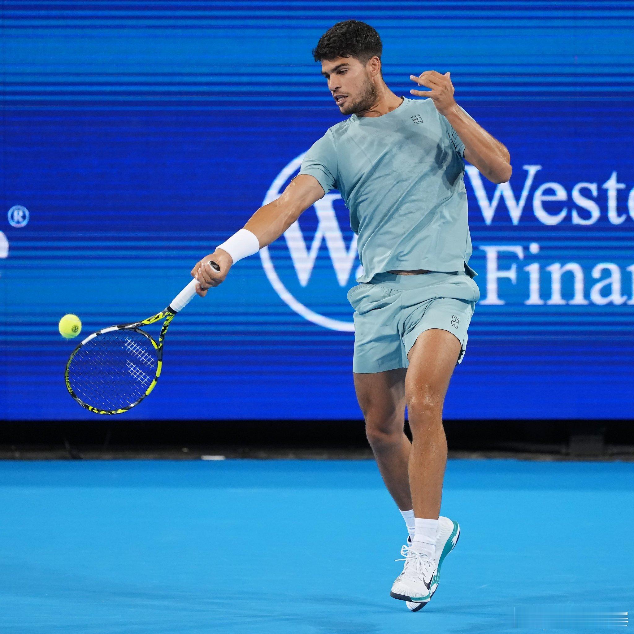 阿尔卡拉斯会师辛纳 🙌ATP1000 辛辛那提大师赛半决赛，2号种子阿尔卡拉斯
