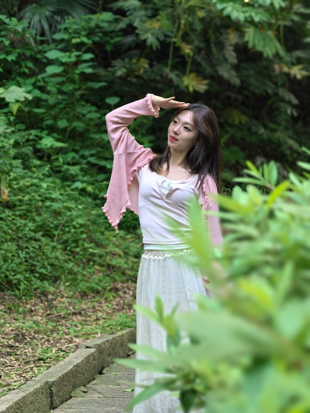 🌸🌸 春风拂面，万物复苏拥抱春天人像摄影[超话]  ​​​