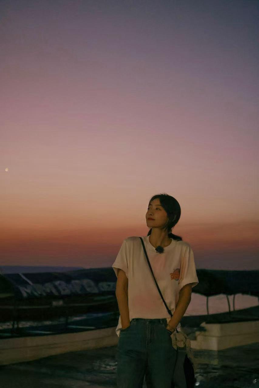 ❖┄ 悦凯娱乐 ✘ #宋茜 ┄❖传达爱心❤️感受中非友谊💪 #花儿与少年6 坦