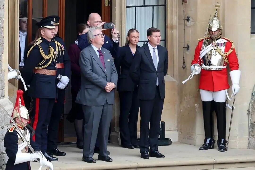 英国驻美国大使馆副馆长詹姆斯·罗斯科突然离职。英国外交部发布了一份仅含六个单词的