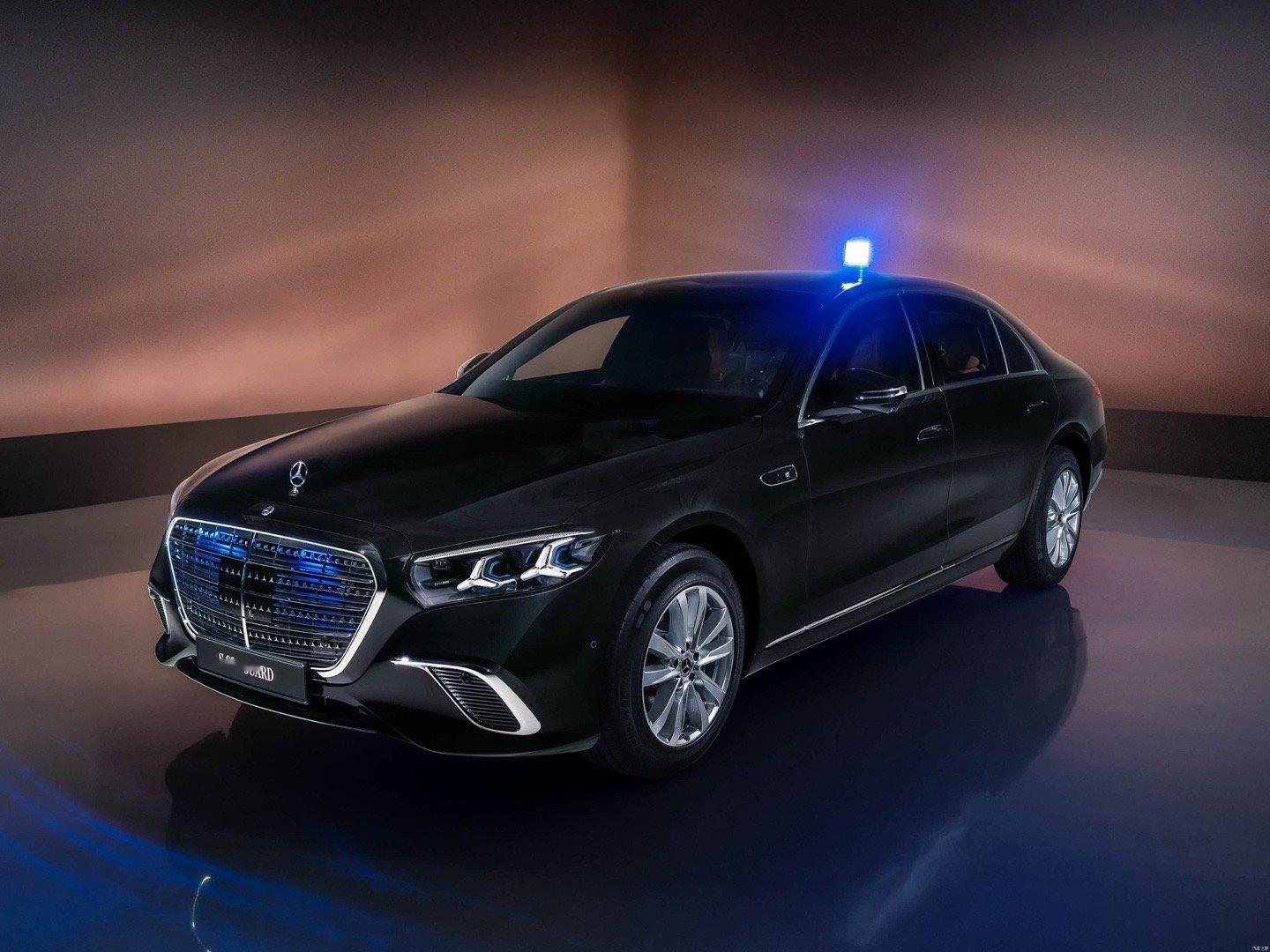 S级防弹车S Guard在这次中改里也没落下，不知道会不会过段时间出现在神秘的光