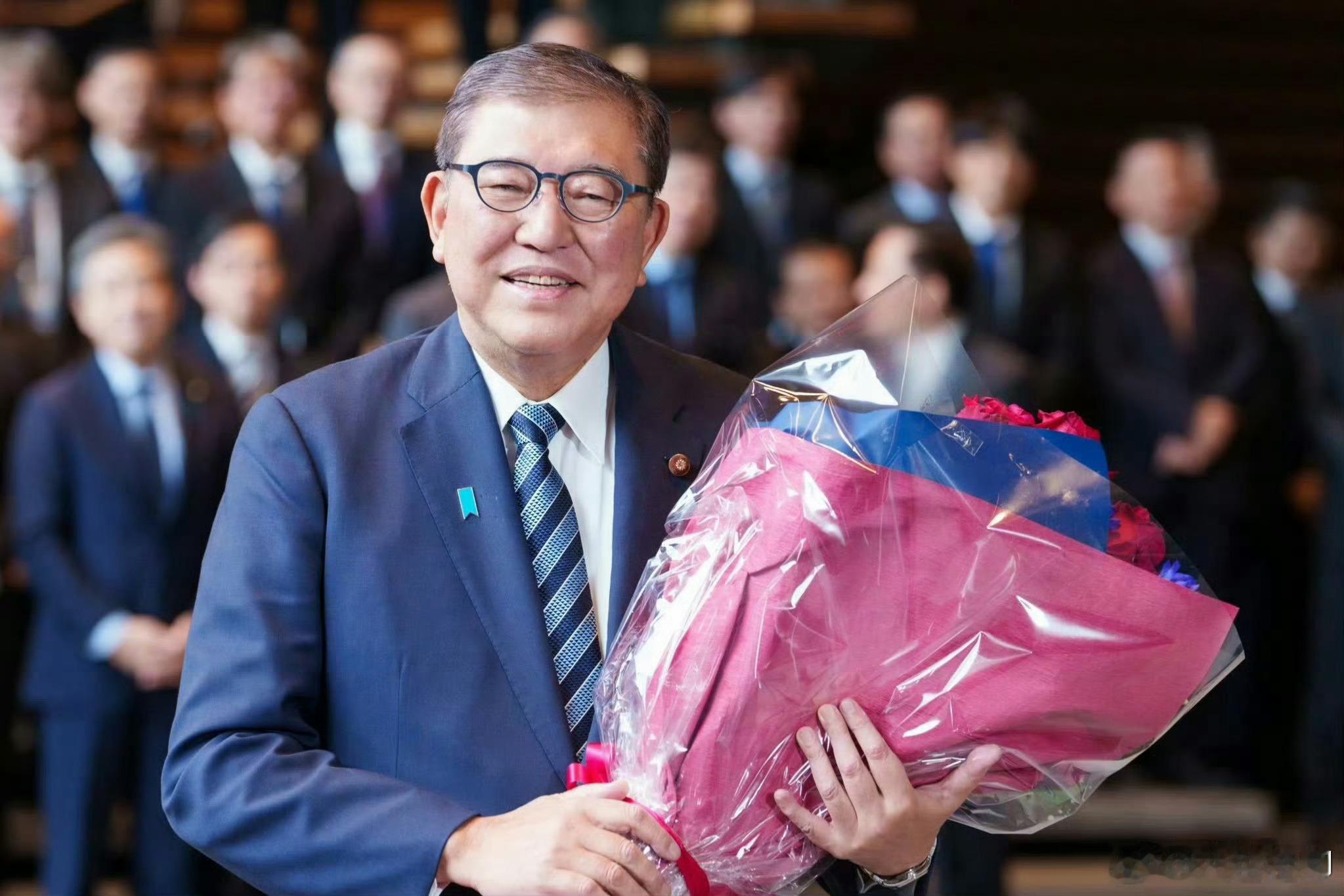 石破茂批高市早苗涉台言论，他说外交问题当慎之又慎，不能逞一时口舌之快，不能为博支