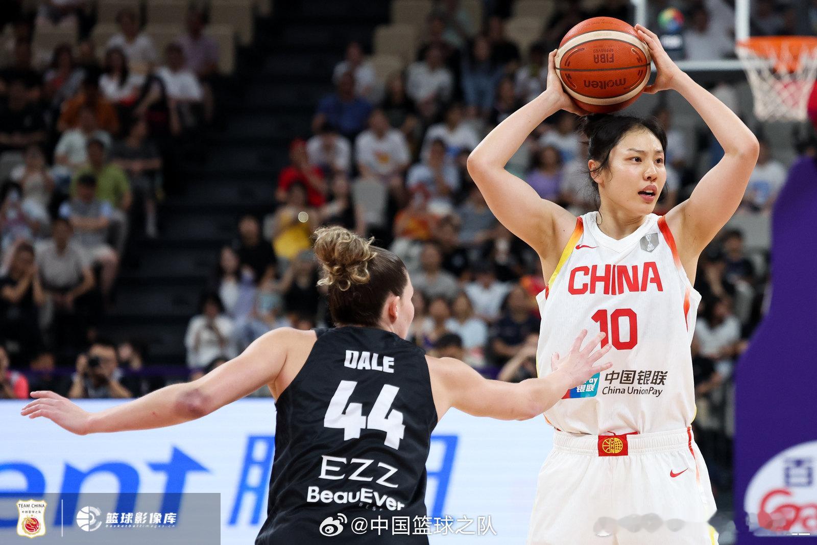 在国庆这个特别的日子，回望我和我的篮球 的成长之路，深深感激这个时代给予我的机会