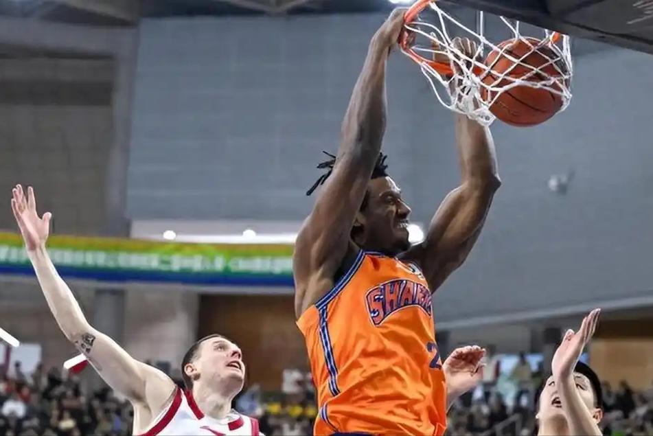 上海队常规赛38胜登顶，马布里却说他们没冠军相，他凭什么这么说？

CBA季后赛