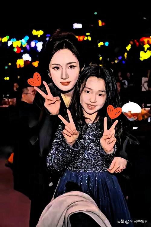 你知道吗？杨幂女儿小糯米已经12岁，长成亭亭玉立的少女了！身高直逼1米7，一双细