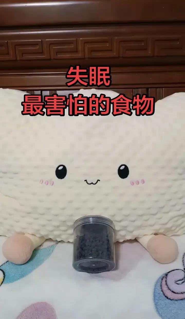 赛场之上全力以赴，丁俊晖以10-5的比分击败吉尔伯特，成功闯过世锦赛首轮关卡。十
