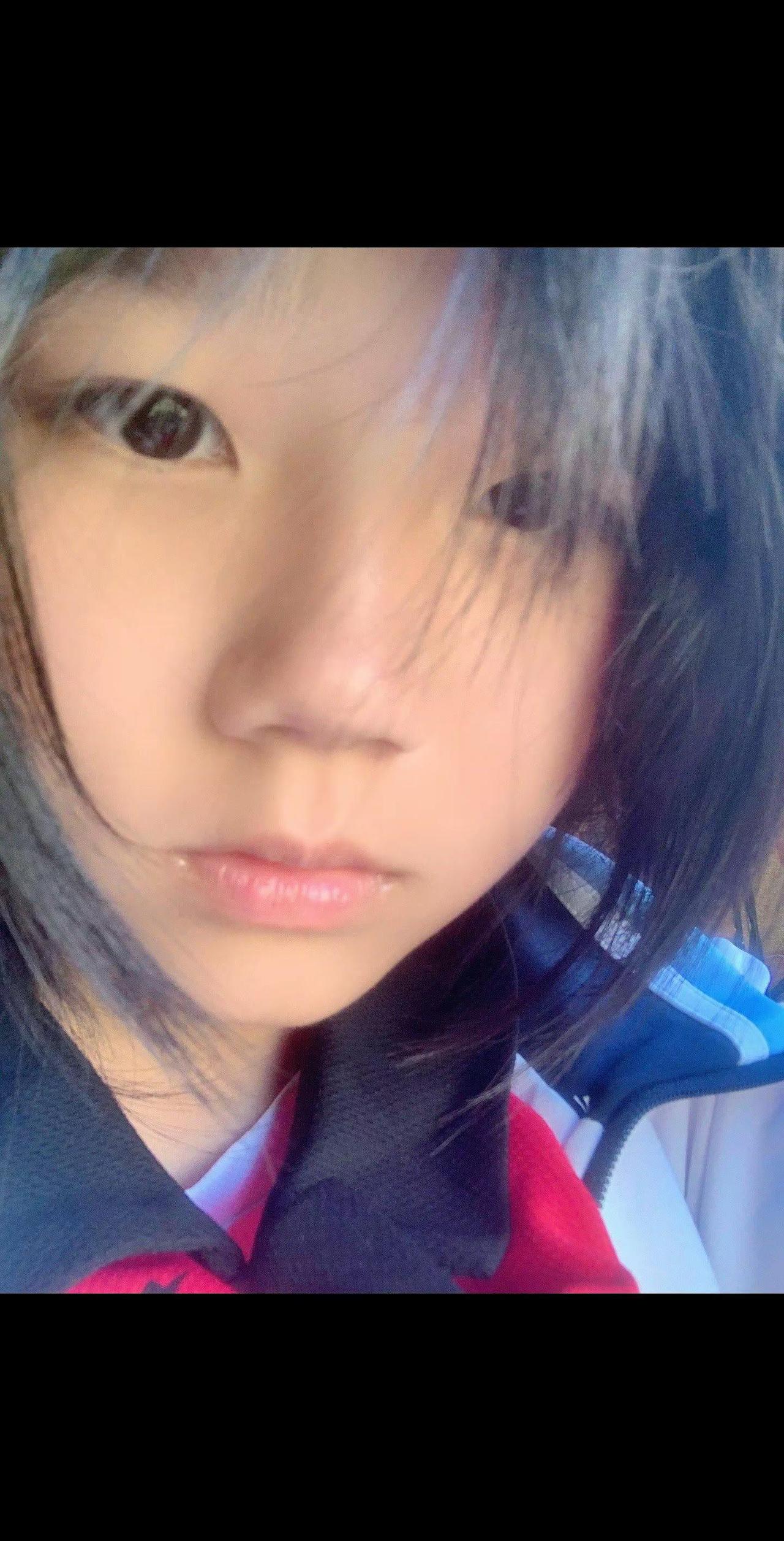 短发女生 初中生 素颜