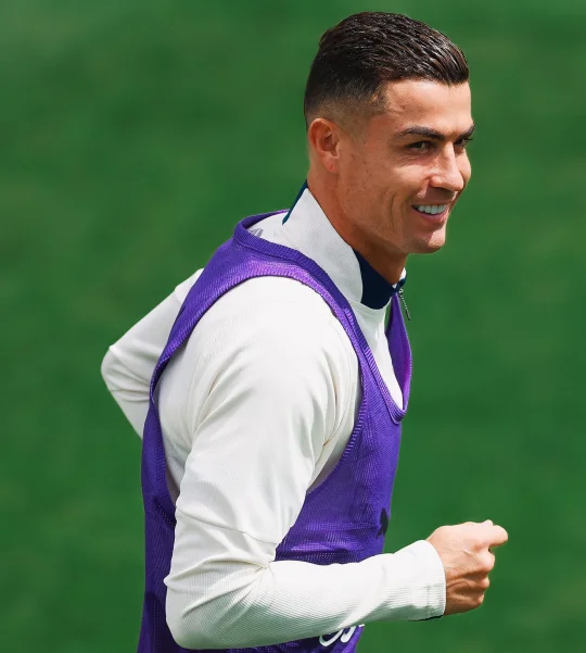 C罗回归葡萄牙国家队备战世预赛