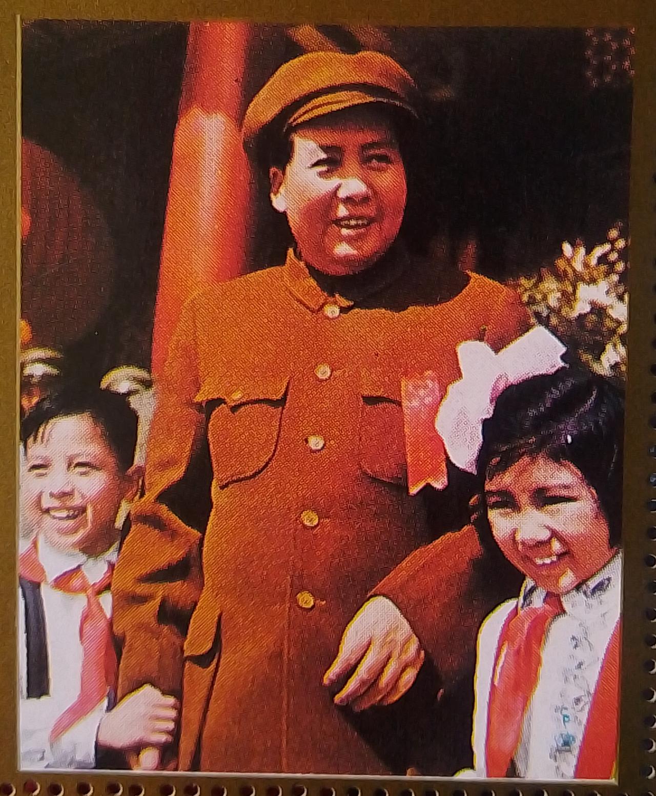 毛泽东主席一生为中国人民的解放事业和新中国的建设事业操尽了心，为中国人民过上好日