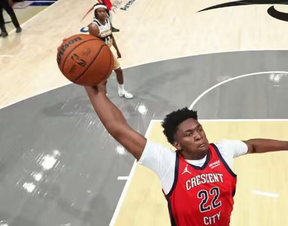 看来奎因才是小约基奇，而非杨翰森！约基奇后继有人了！奎因在对阵奇才队的比赛中，1