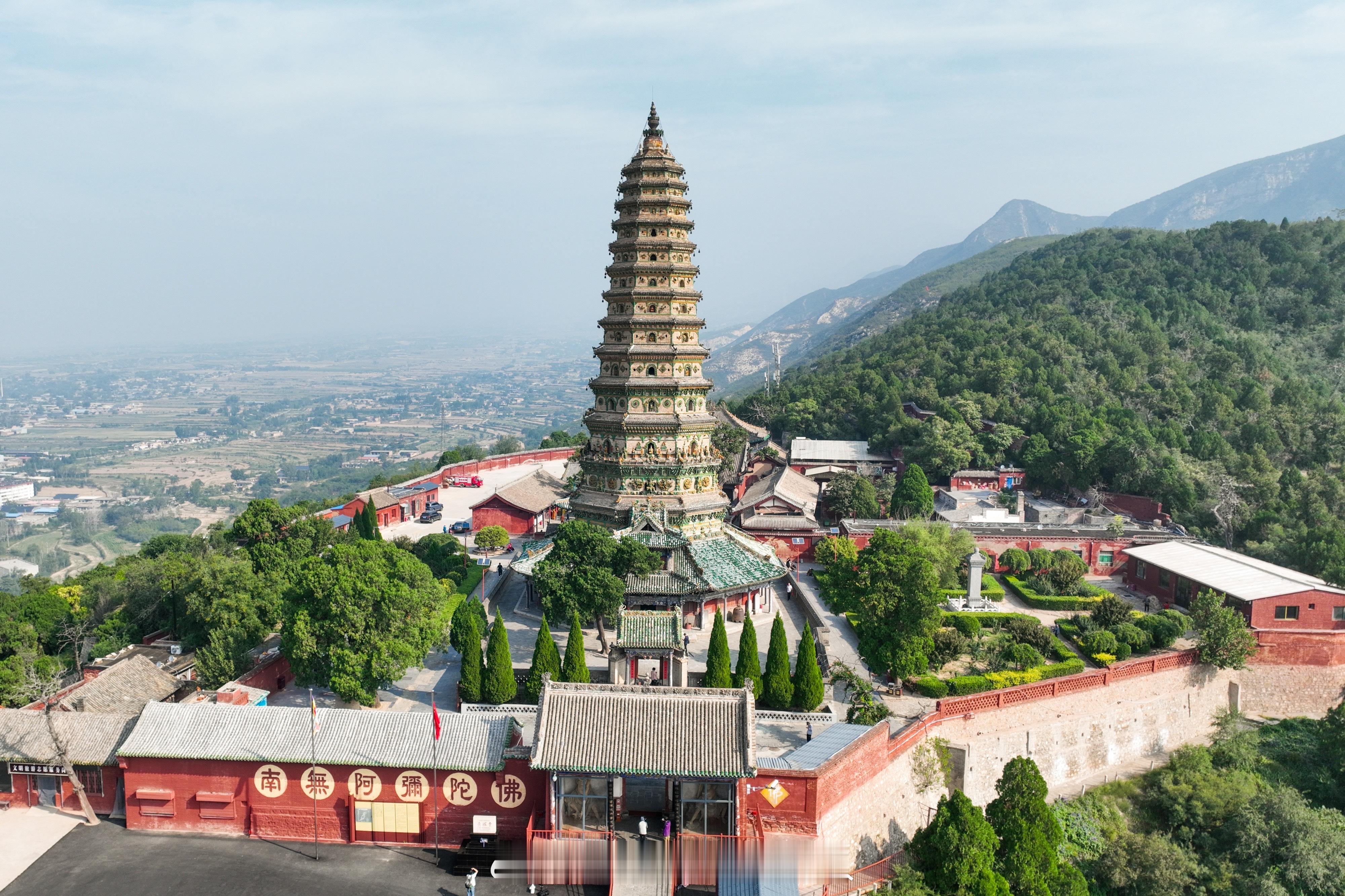  寻梦广胜寺，在诗意的角落里触摸历史山西，是一个充满魅力的地方，犹如一颗璀璨的明