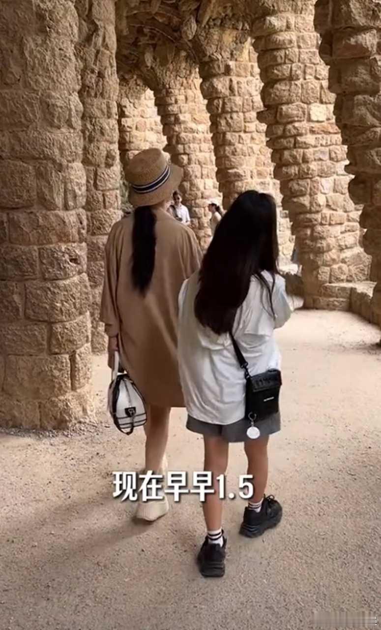 王小骞矮小症女儿长到150王小骞11岁女儿身高王小骞分享矮小症女儿近况 ​​​