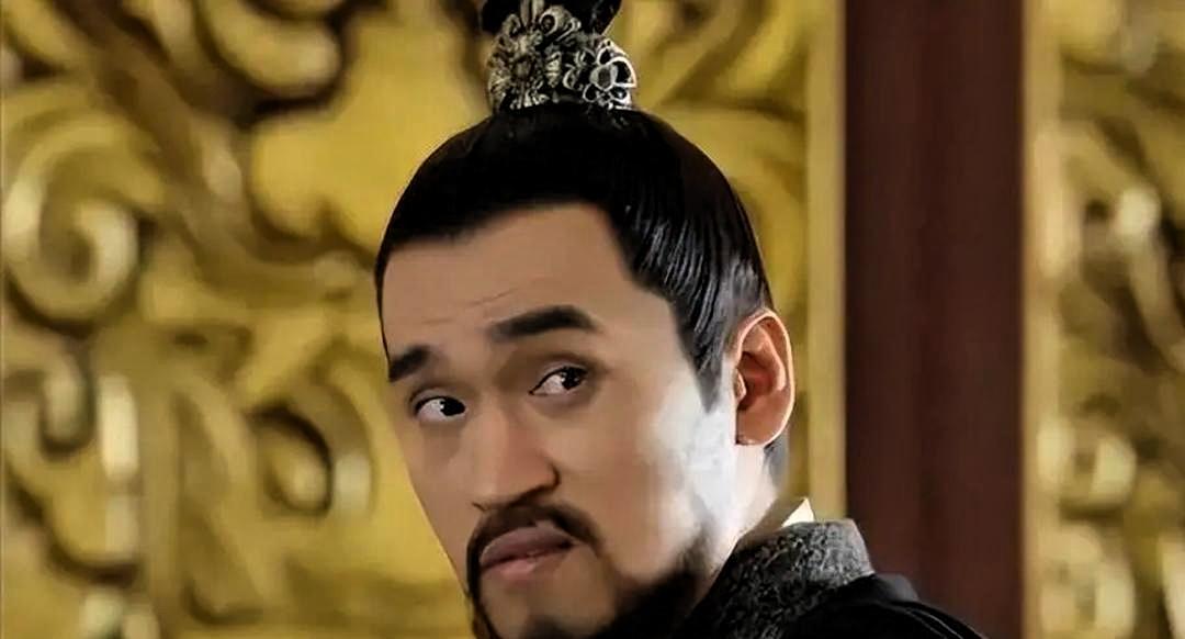 1423年，朱棣病重。他的三子朱高燧，趁四下无人，从怀里掏出事先准备好的毒药，掺