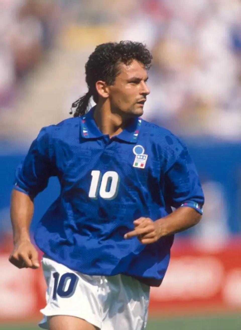 1996年5月25日晚，当罗伯特·巴乔出现在中意足球对抗赛组委会举行的新闻发布会