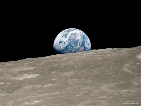 地升（Earthrise）by阿波罗8号于月球轨道拍摄 ​​​
