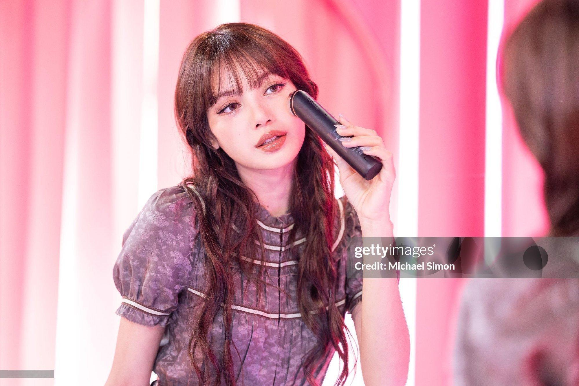 Lisa登台anyma科切拉舞台谁还没被Lisa在科切拉的舞台惊喜到啊！和Any