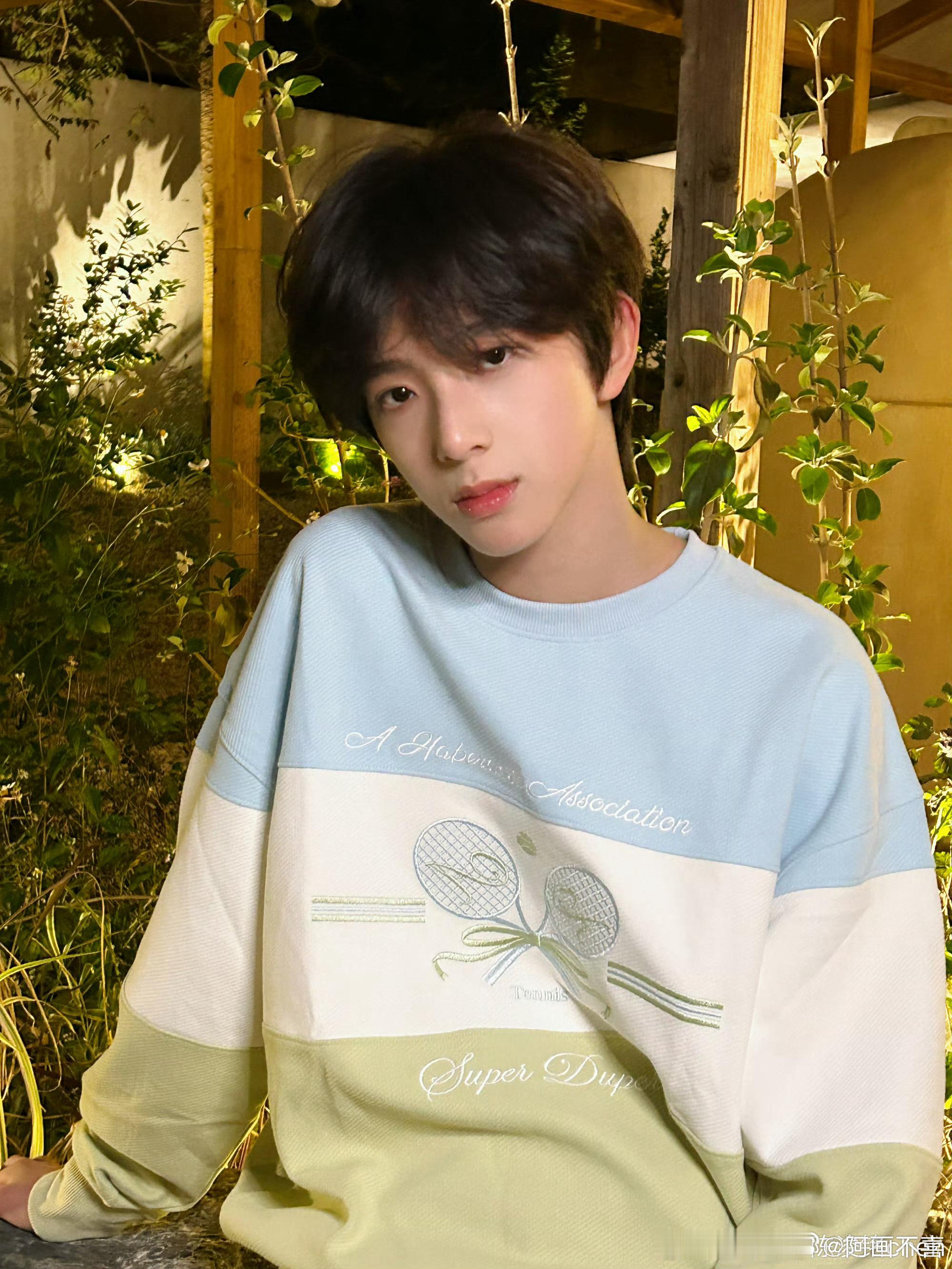 陈浚铭家数据怎么这么差？感觉离出道应该就这两年了 还不提高数据和高会下次舞台都没