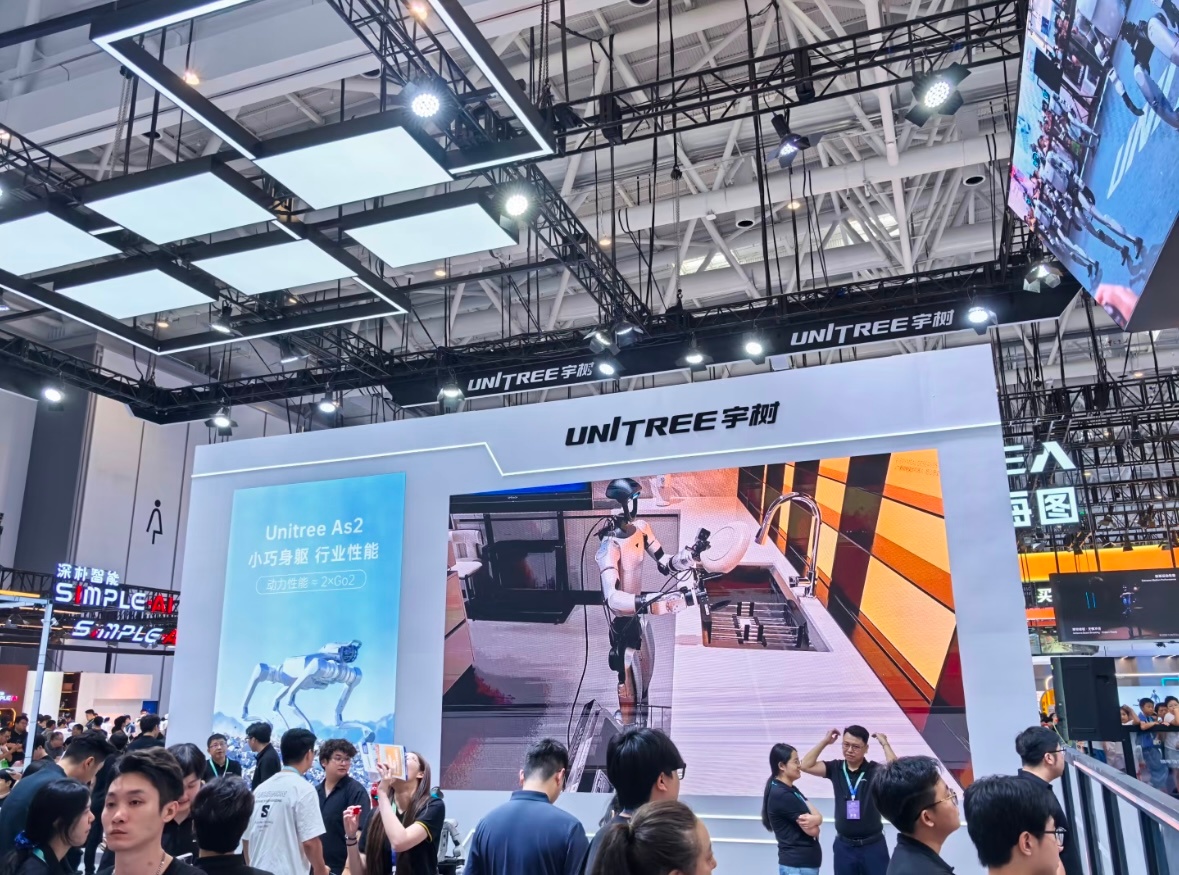 宇树市值蒸发2000亿宇树的市盈率219倍，开盘动态市盈率冲800倍。这是把人形