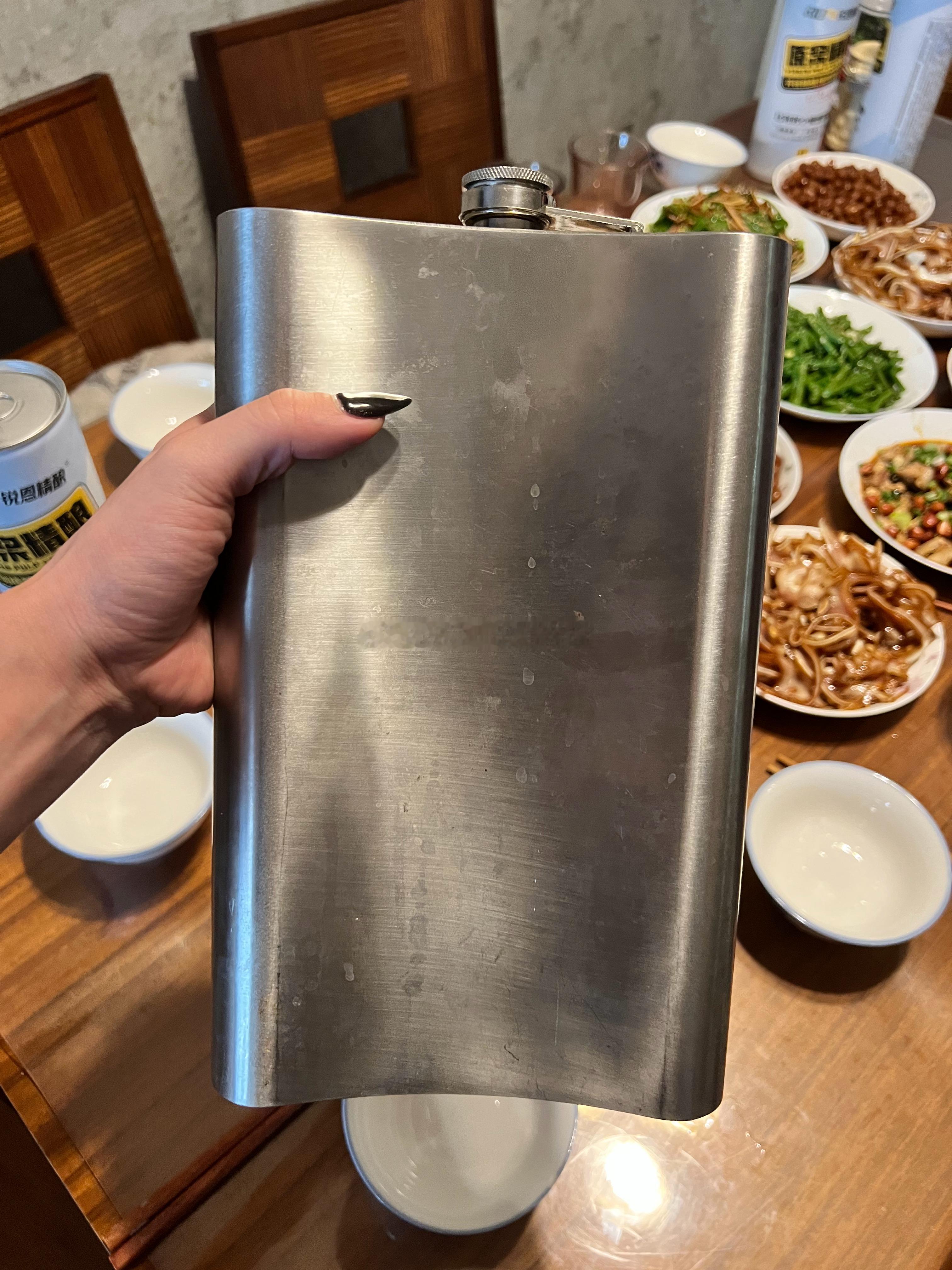 我们家阿姨的随身口粮酒[泪奔] ​​​