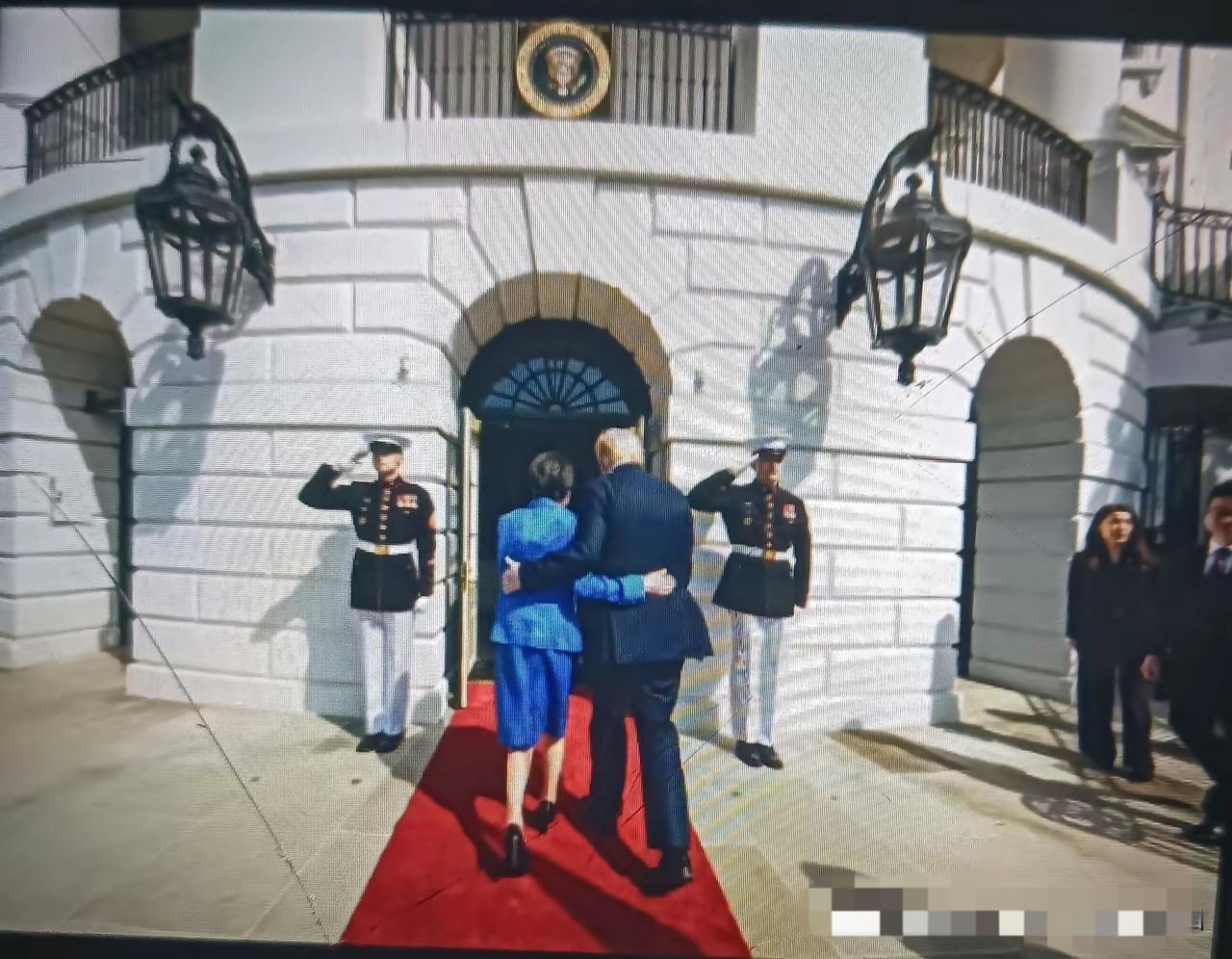 高市谄媚外交又搂又抱，卑微到尘埃里，彻底暴露日美真实关系！
        近日