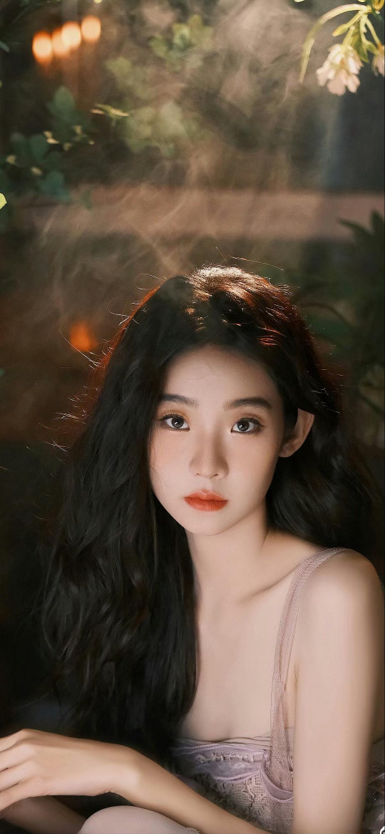 张艺凡怎么一直都是高帧率模式 别人是24帧的生活，张艺凡仿佛是60帧——每个动作