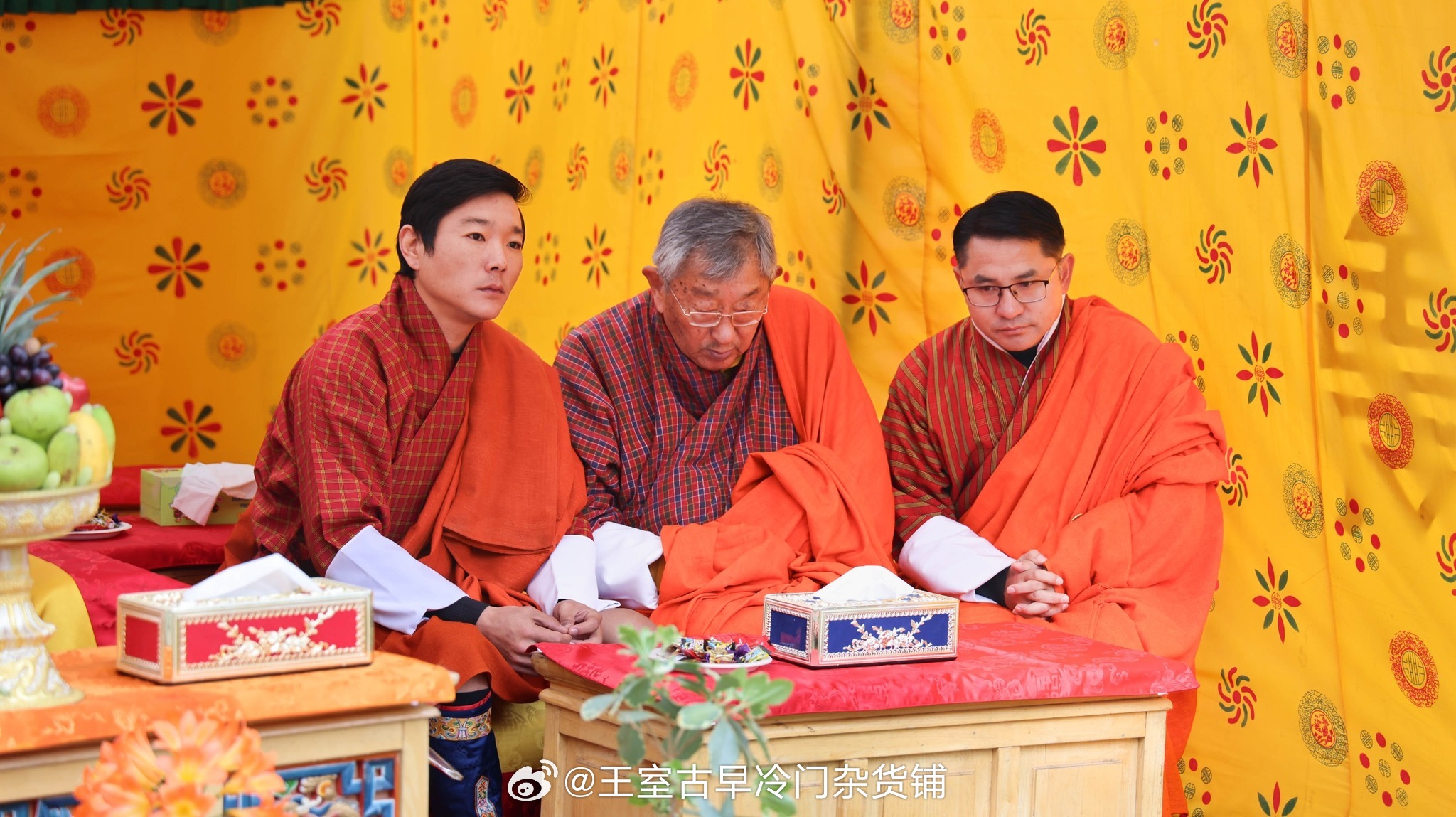 王室王室不丹王室 2026年3月21日，县长二弟出席县城保险公司的植树活动。 