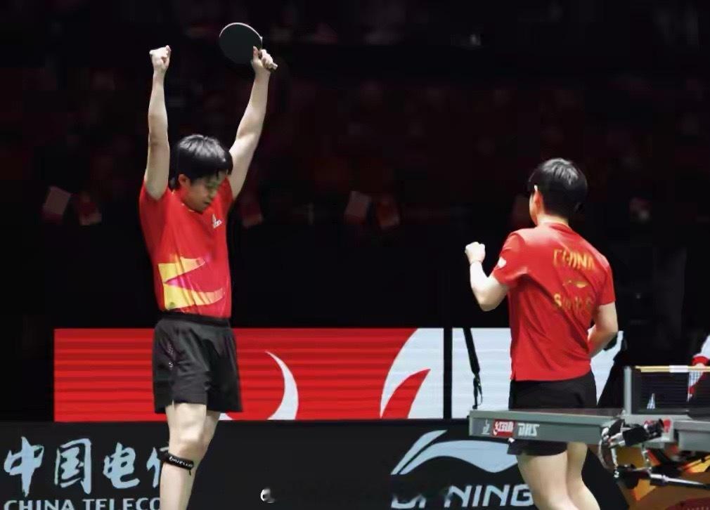 林诗栋暴击张禹珍 国乒8-3淘汰韩国挺进混团世界杯决赛12月7日上午，2025成