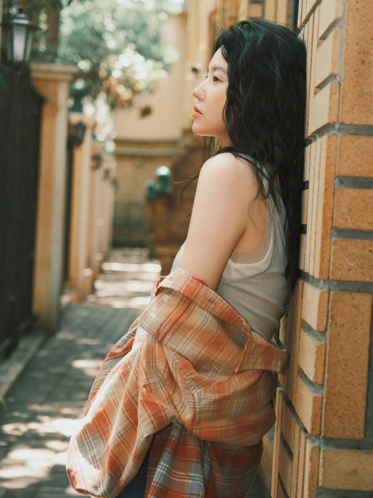 杨子姗.
