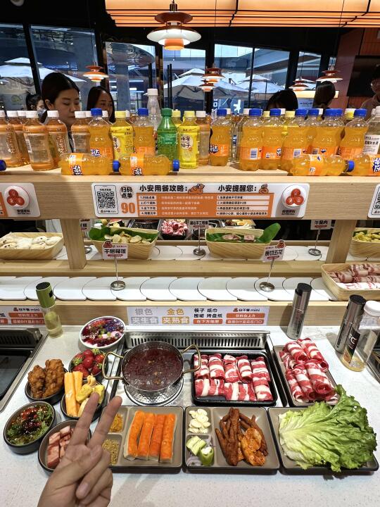 西安高新自助餐天花板！人均50+实现涮烤自由