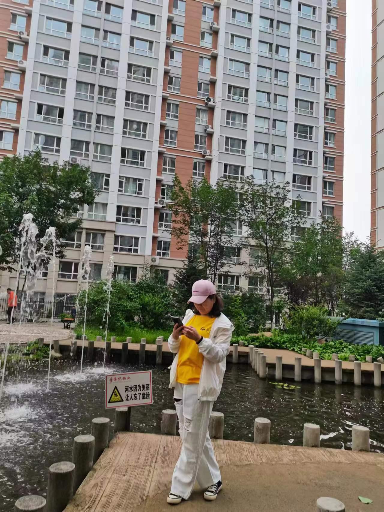 女人经济独立，还需要婚姻吗经济独立决定活得体面自由，婚姻解决的是情绪陪伴，风雨分