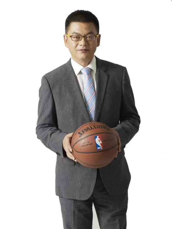 詹姆斯本欲留湖人，东契奇伤致其留队决心动摇。