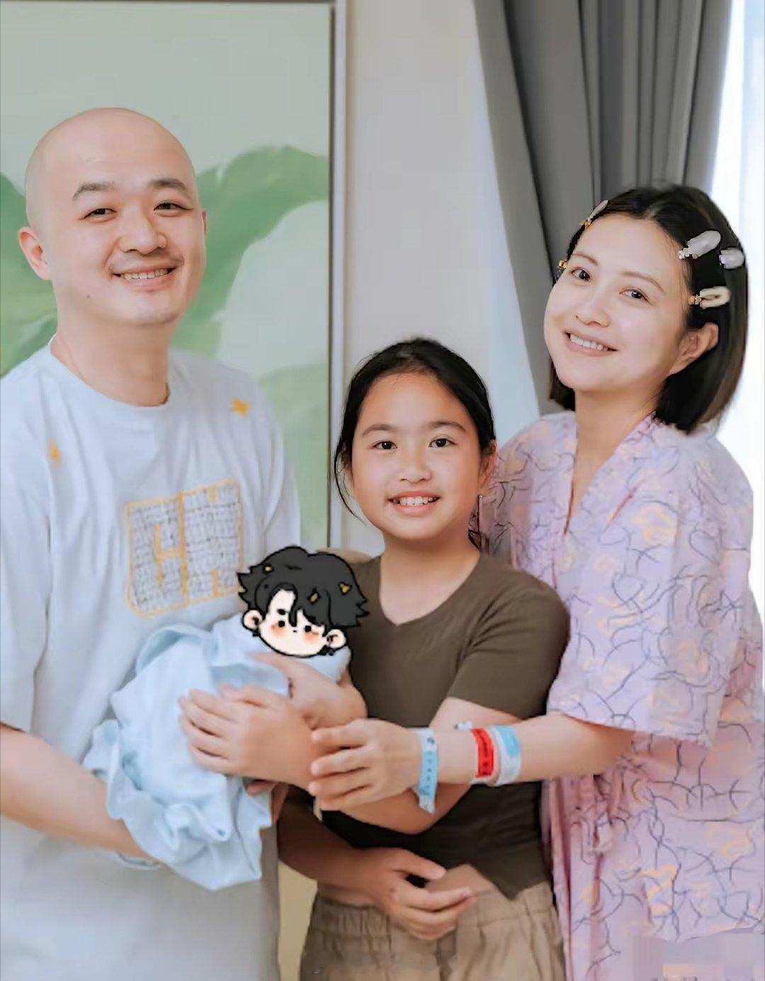 有人要为包贝尔打抱不平！有些人真的是太无聊了，仅凭一个红衣女子在他的房间里待了七