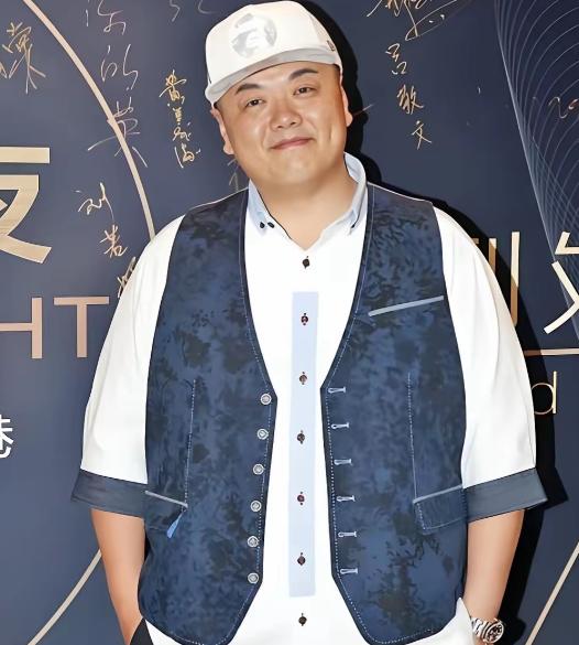 2026年，记者问林子聪:“你在香港有房吗？”林子聪摆摆手，笑得坦然:“没有。”