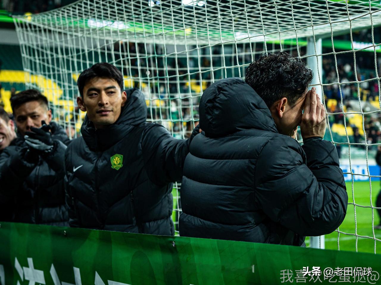 北京国安--有些人不想走为什么不留下呢？昨天王子铭应该是最早离开更衣室的球员之一