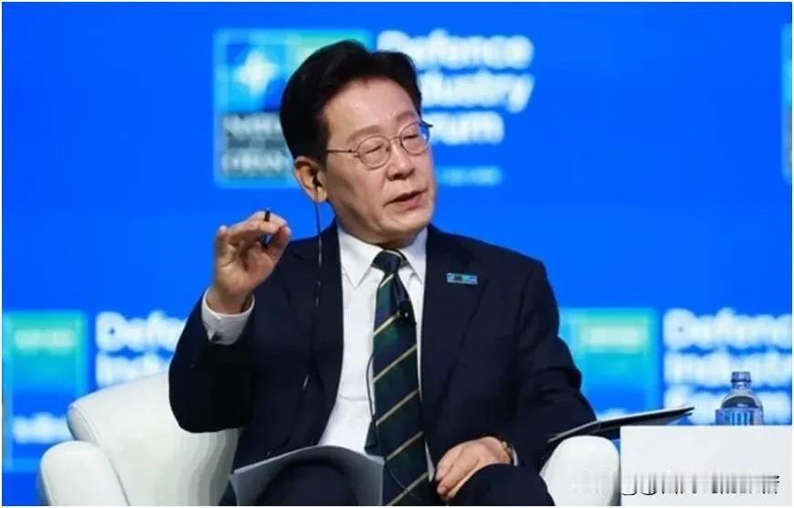 四十度的柏林，超市里头最先被抢空的竟然不是矿泉水，是货架上那批中国造的移动空调。