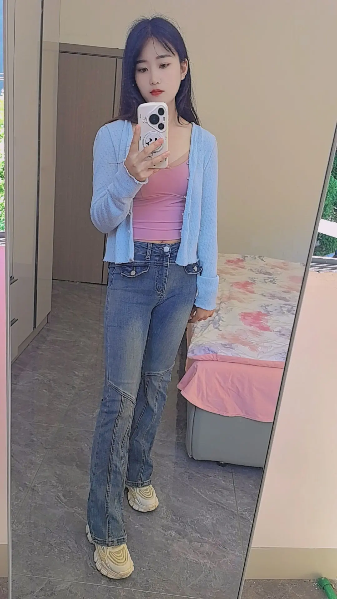 男人用钱去爱的女人，一定是他最爱的女人，男人用甜言蜜语去爱的女人，一定...