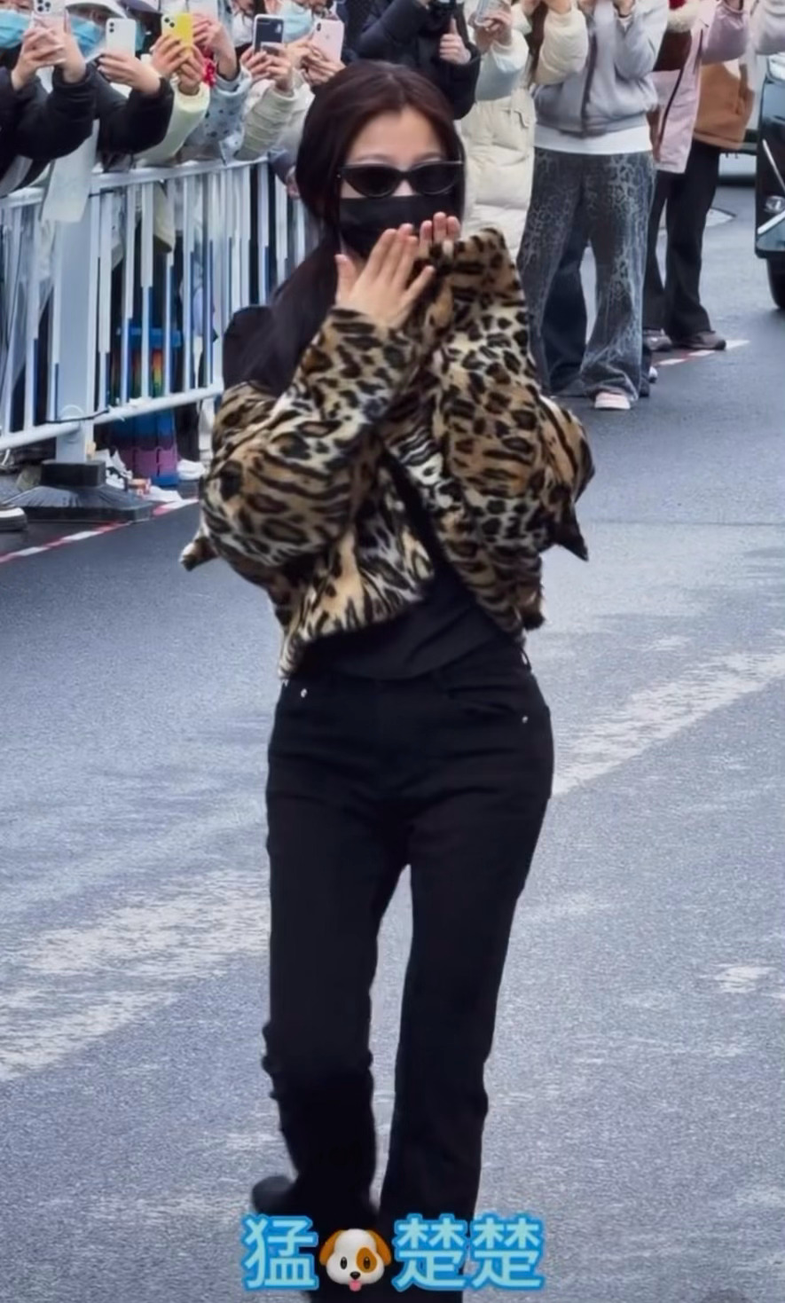 ✌🏻👋🏻👊🏻😘🫂🤙🏻 