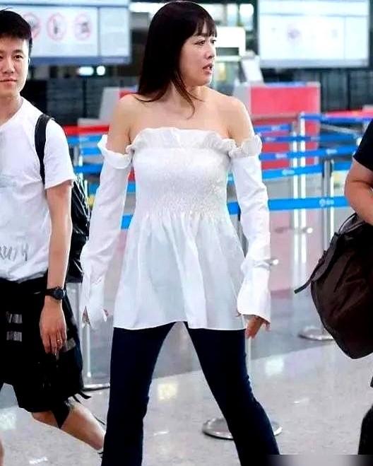 张伦硕终于还是炸了！

被骂了十年“软饭男”，直播间里有人又提这茬，他当场就把哑