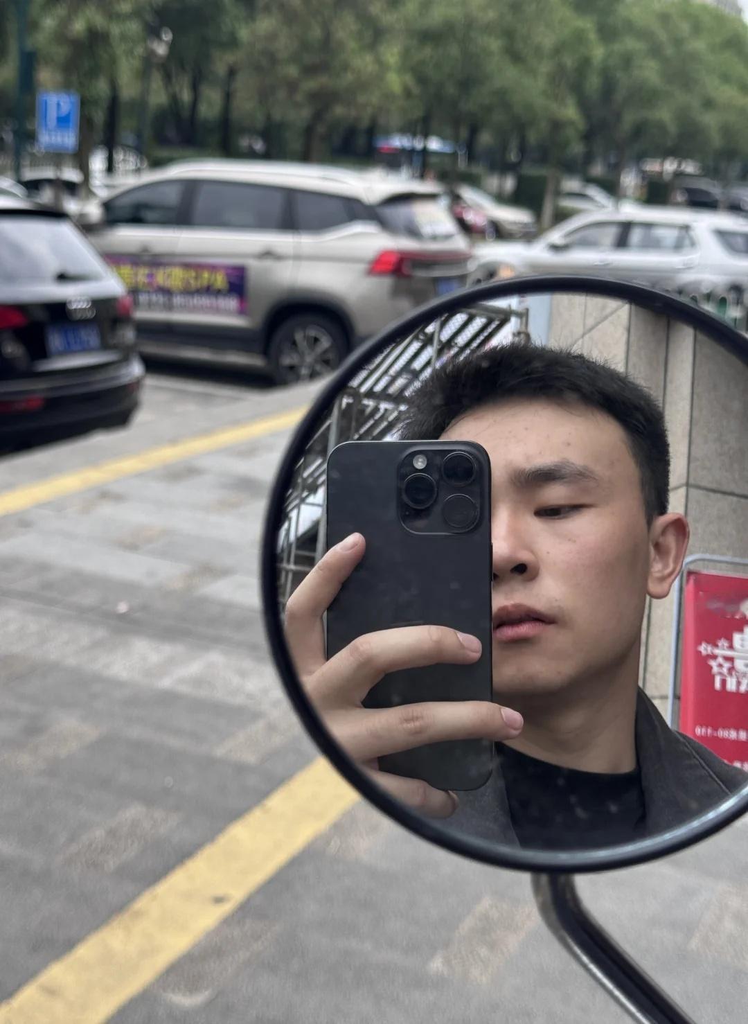 痞
见人不如健身 随手拍