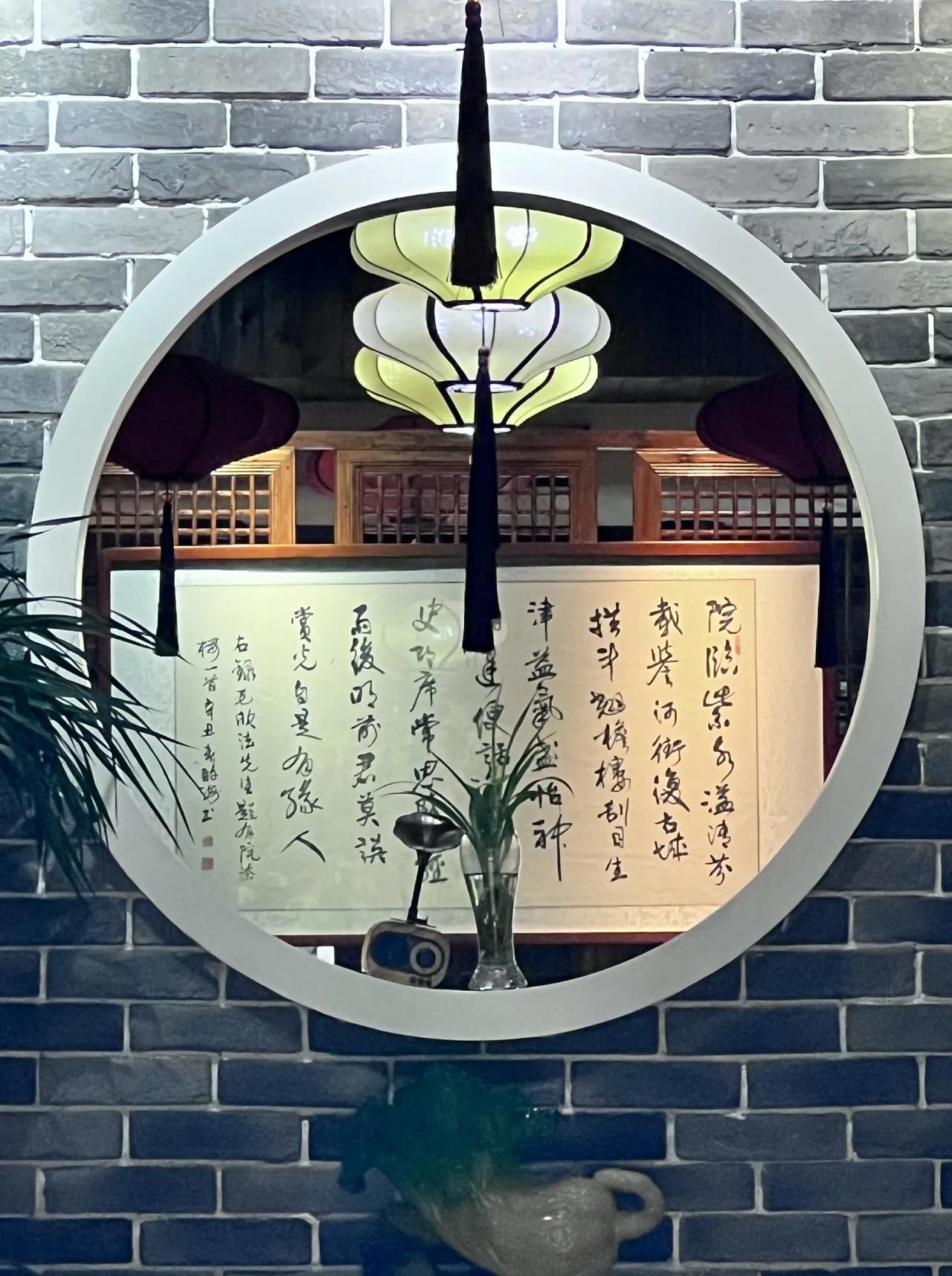 必须给这位王师傅，点一个大大的赞！在这个物欲横流的社会，虽然生活并不富裕，还能守