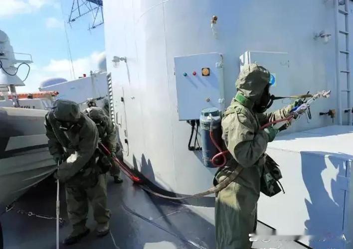 缴获中国反坦克导弹！没干翻VT4？背后猫腻藏不住。
 
中国与柬埔寨的军事合作向