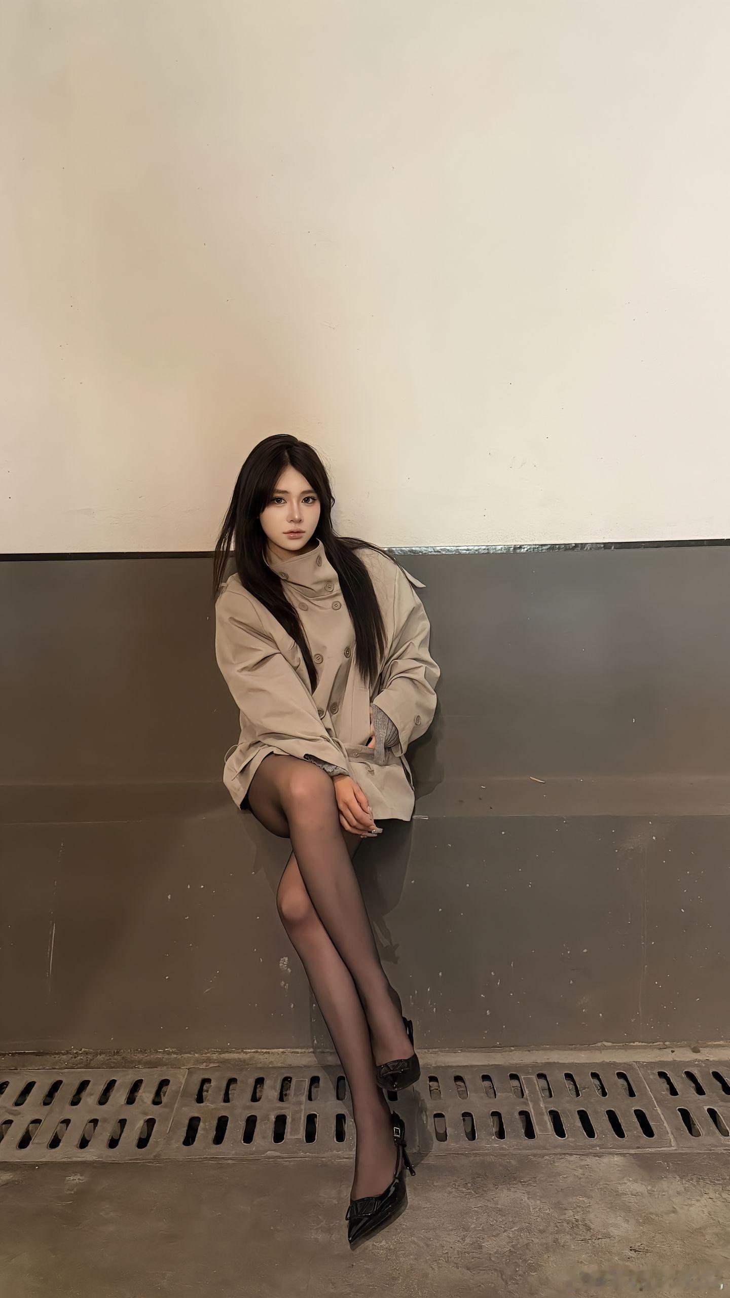 穿搭[超话] 风衣美女精彩人像[超话]  ​​​