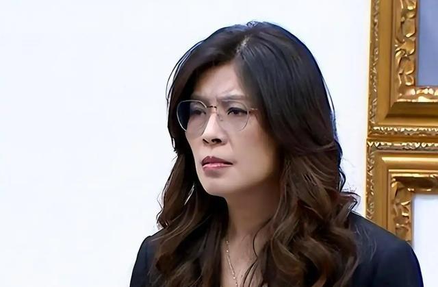 拿到大陆的好处后，郑丽文原形毕露：5年内，我都不支持两岸统一。日历刚翻到2月3日