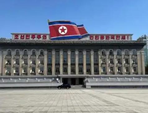现在朝鲜想得到俄国的回报是不可能的。中国不与别国结盟是有多种原因，但要分清敌友，