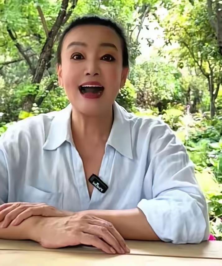 兰姐家的豪宅真棒，绿化很好，空间够大，给孩子办生日宴都可以，没有问题。看得出来兰