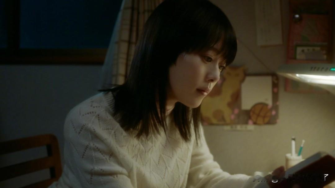改编自新海诚同名动画电影，真人版《秒速五厘米》日本定档10月10日上映，原作是一